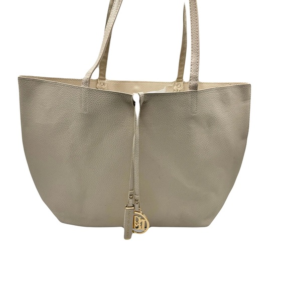 Badgley Mischka Handbags - Elegant Badgley Mishcka Tote Bag NWT Gift Ready